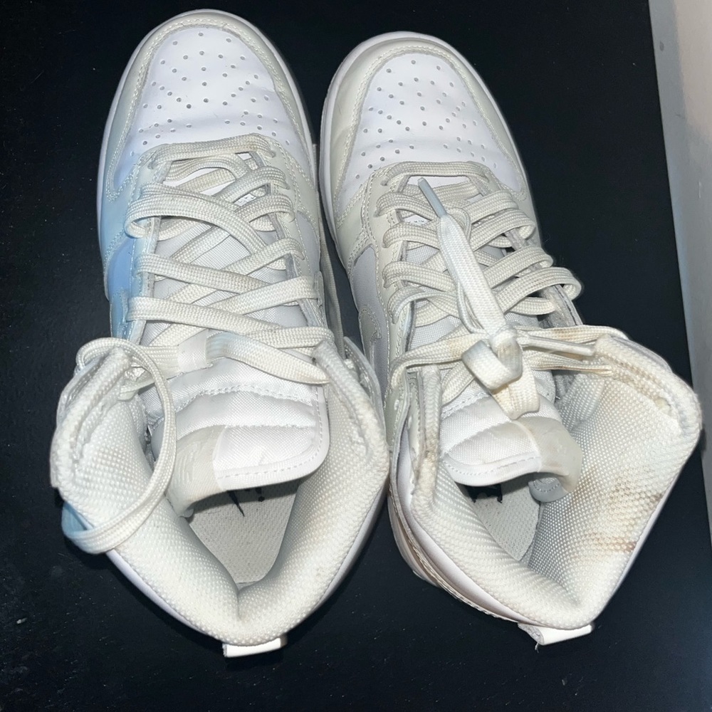 Dunks - Picture 2 of 2